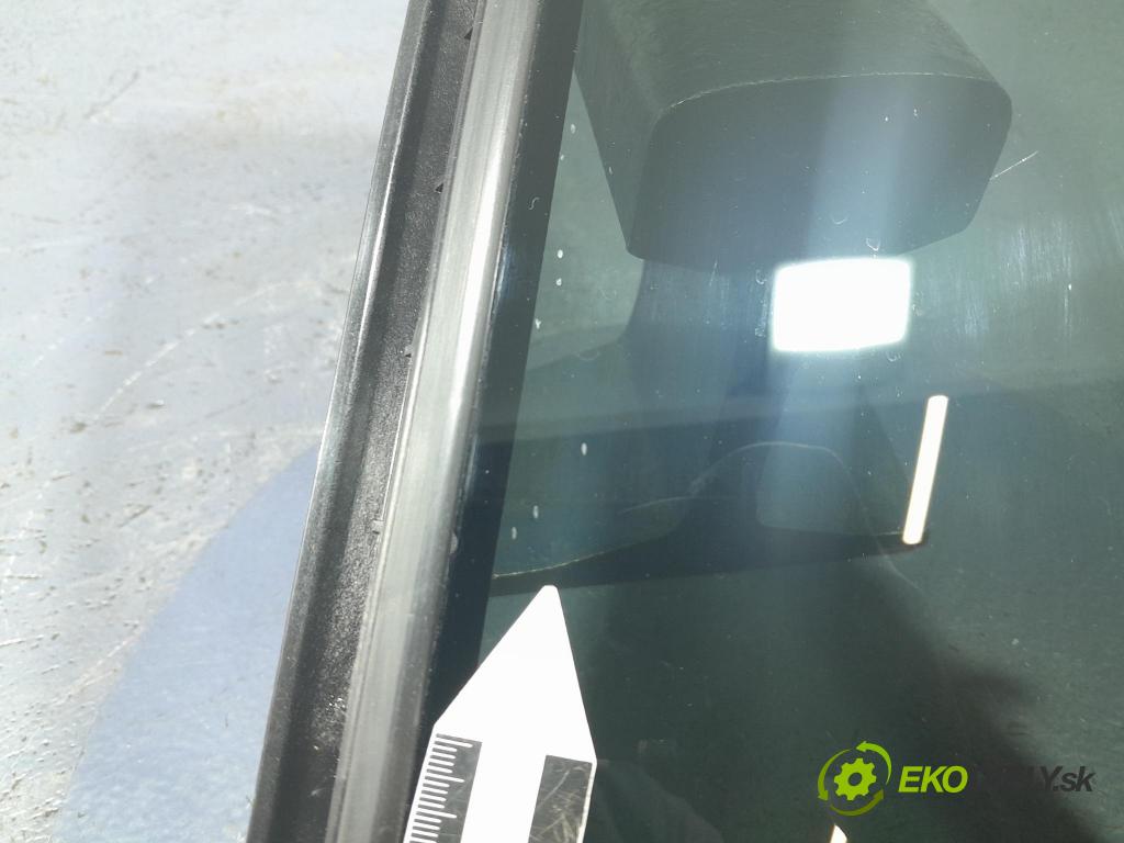 Bmw X3 2022 sklo dveře Zad: levé 7410055