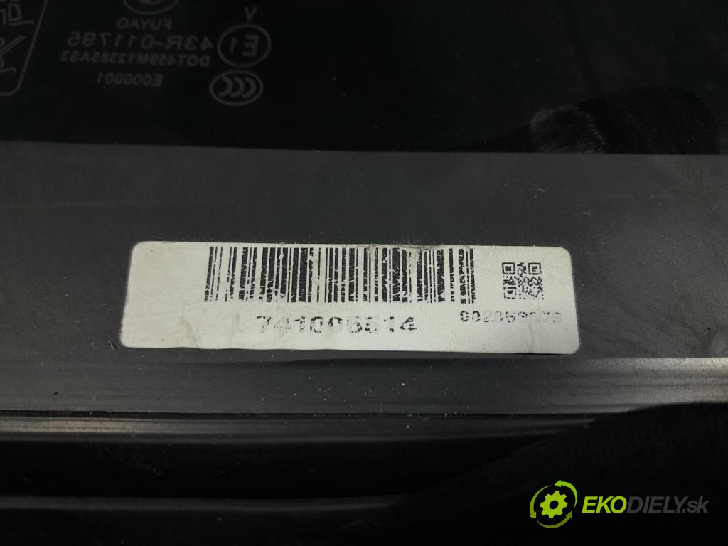 Bmw X3 2022 sklo dveře Zad: levé 7410055