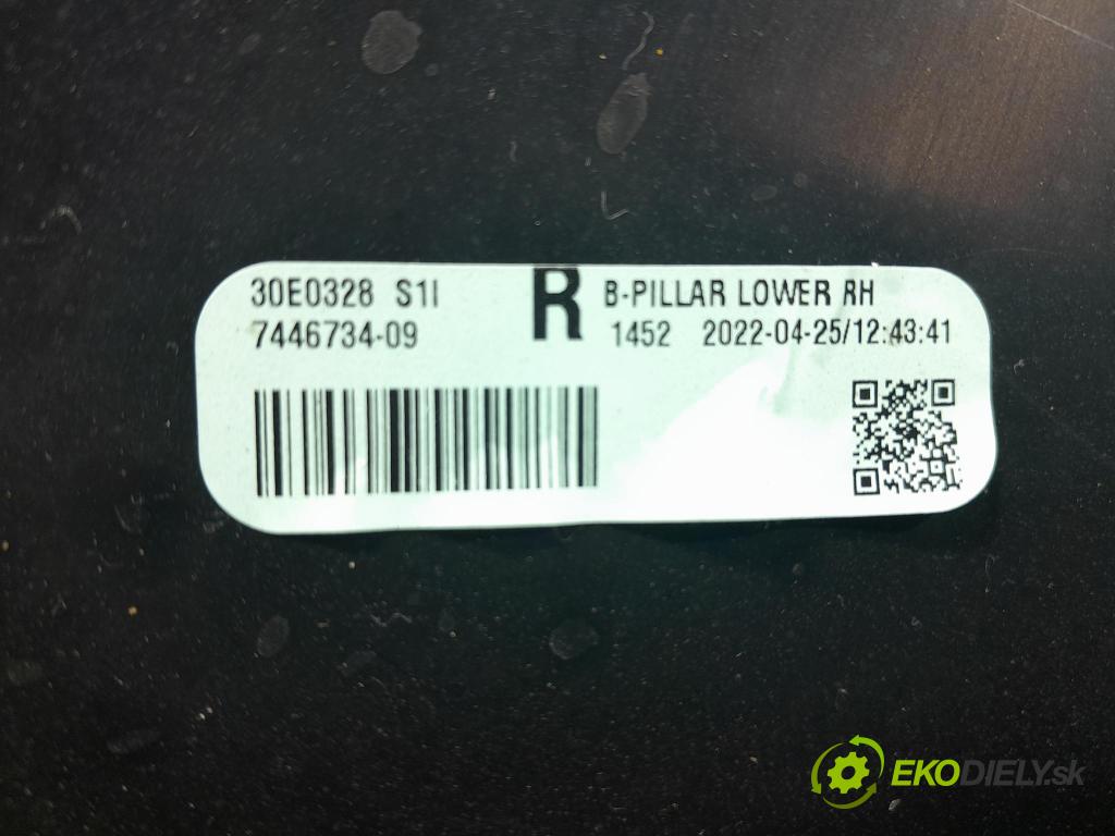 Bmw X3 2022 kryt Plast: Interiéry: 7396432