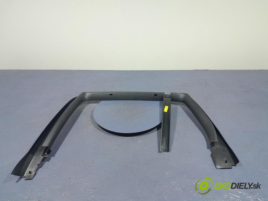 Bmw X3 2022 kryt Plast: Interiéry: 7410295