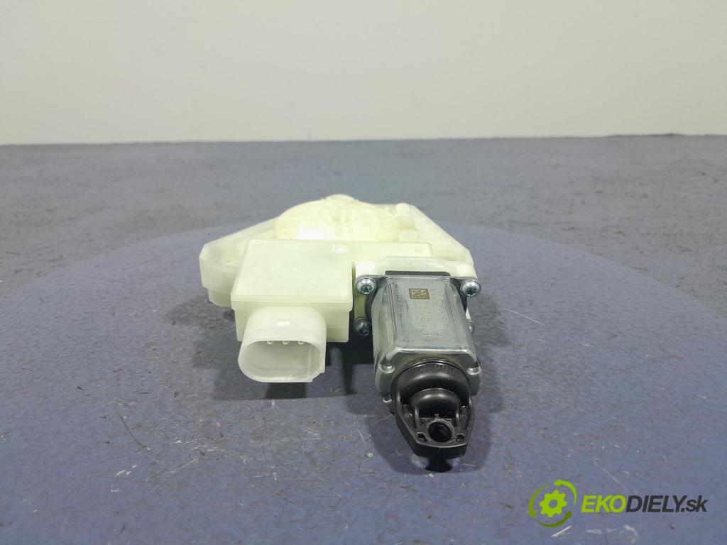 Bmw X3 2022 mechanismus stahování Sklenka: Zad: v pravo: 5A5C896