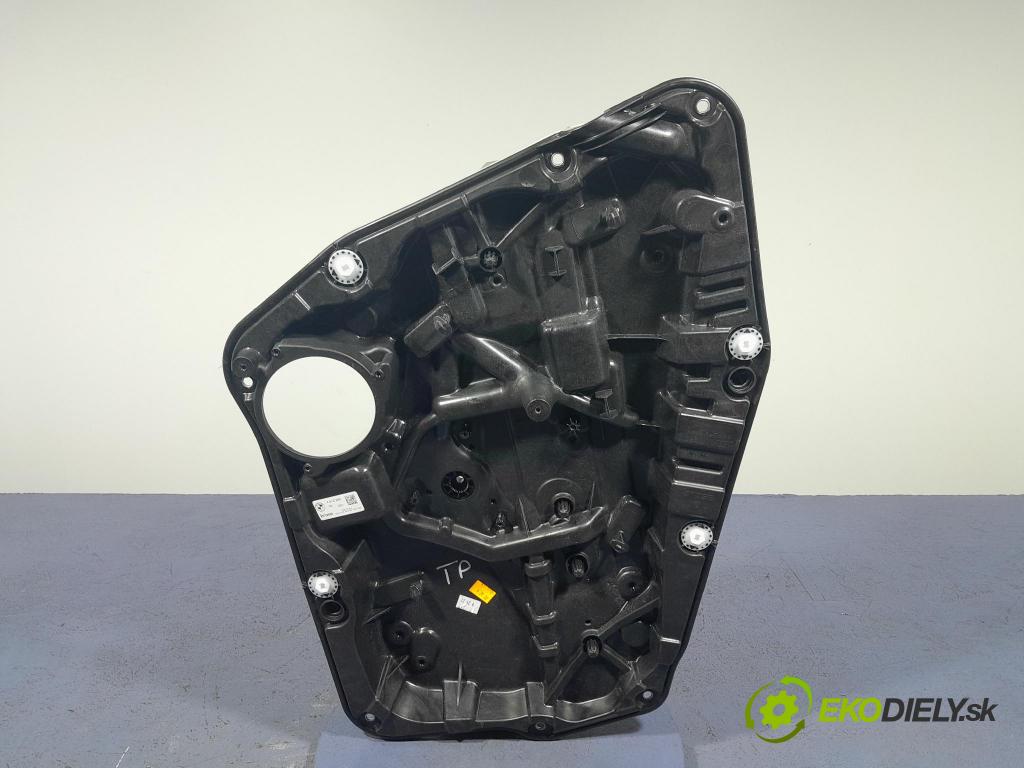 Bmw X3 2022 mechanismus stahování Sklenka: Zad: v pravo: 4A1C9B2