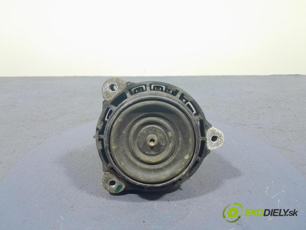 Bmw X3 2022 Vankúš/: držiak Motor: 6860495