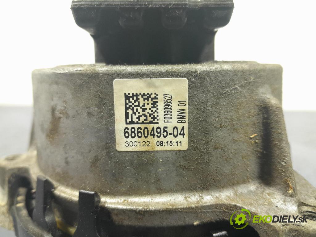 Bmw X3 2022 Vankúš/: držiak Motor: 6860495