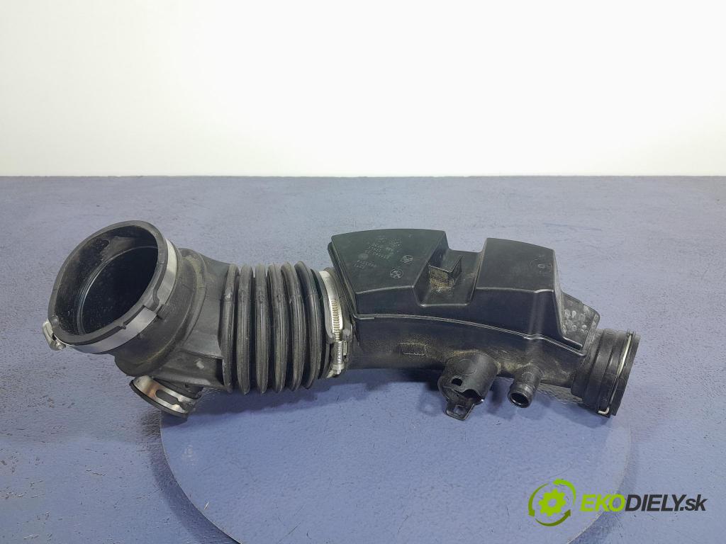 Bmw X3 2022 trubka Vzduch: 8663614