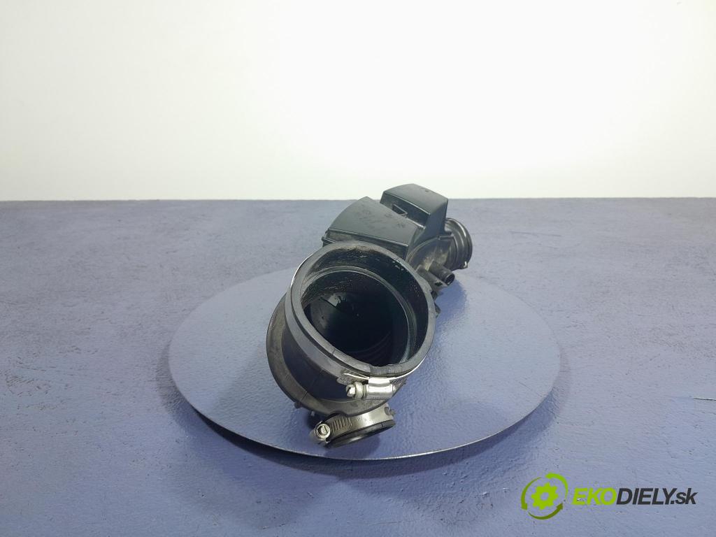 Bmw X3 2022 trubka Vzduch: 8663614