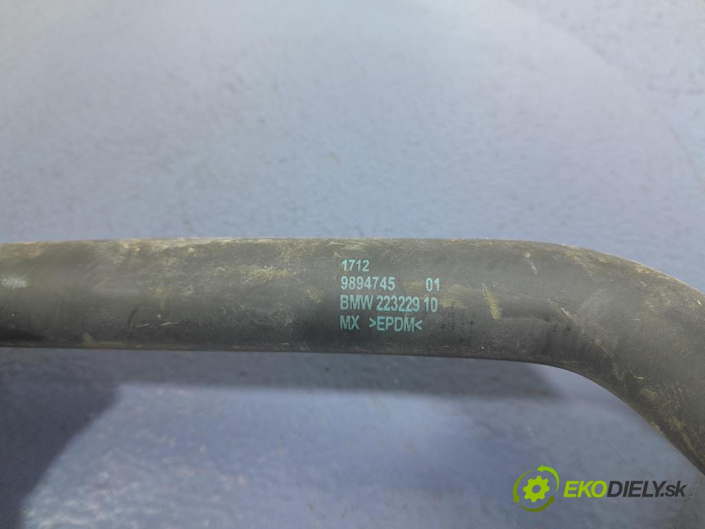 Bmw X3 2022 trubka Chladič: 9894745