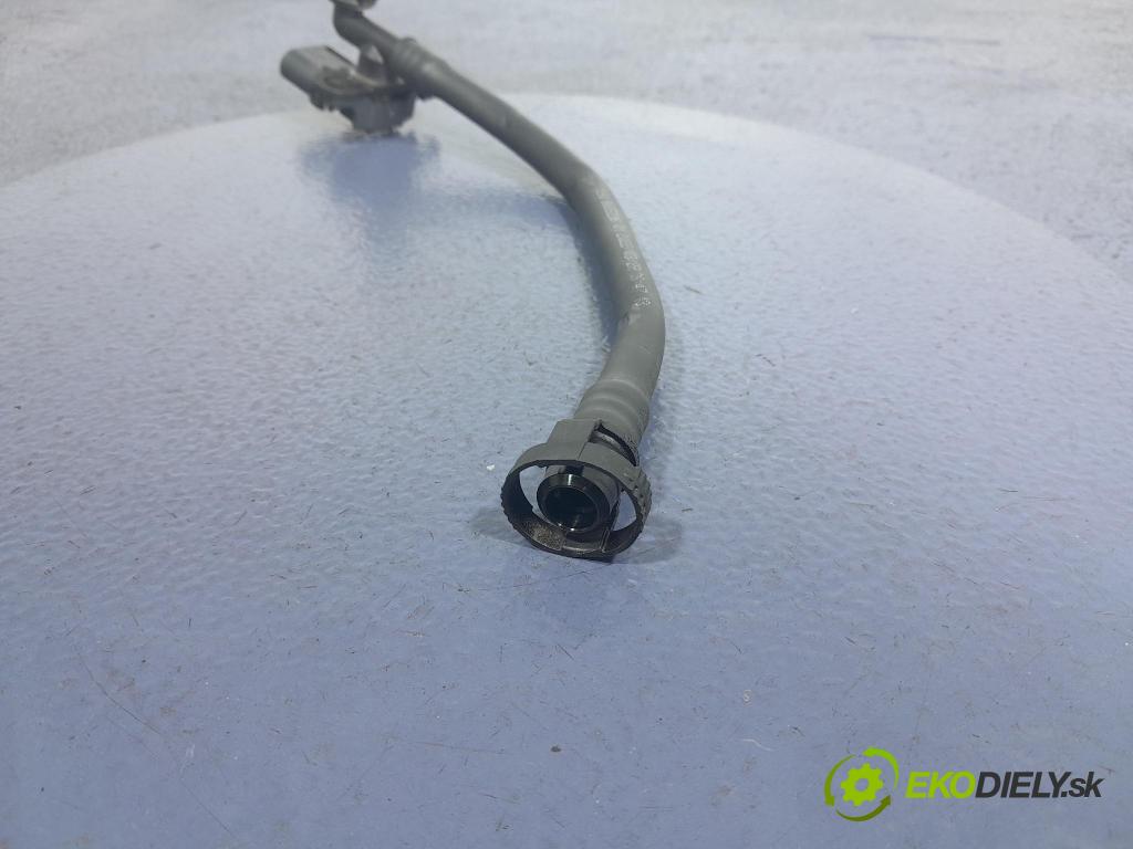 Bmw X3 2022 trubka Vzduch: 8665236