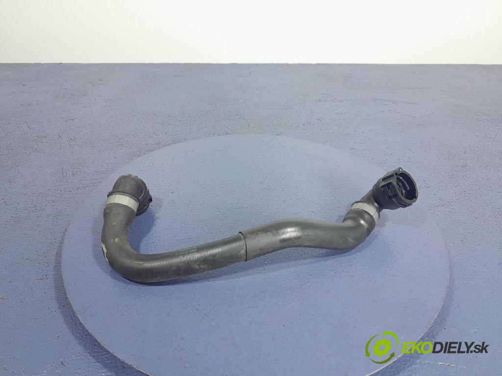 Bmw X3 2022 trubka Chladič: 9894757