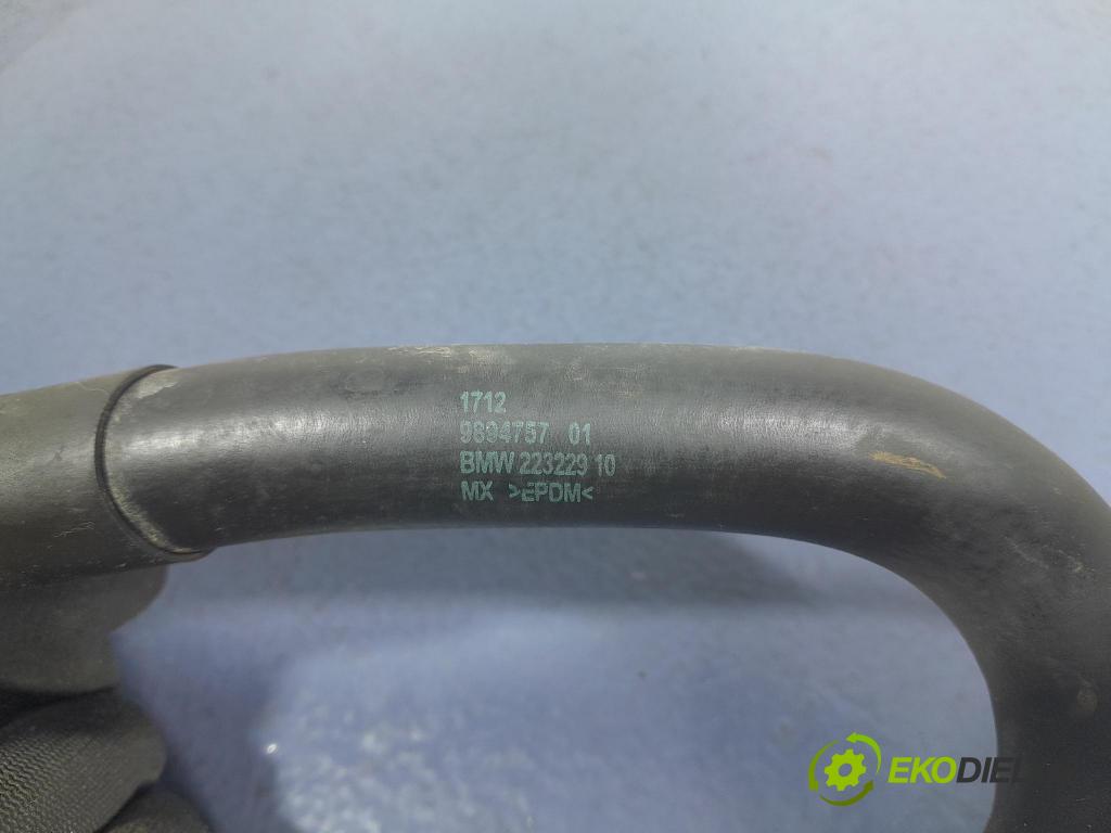 Bmw X3 2022 trubka Chladič: 9894757