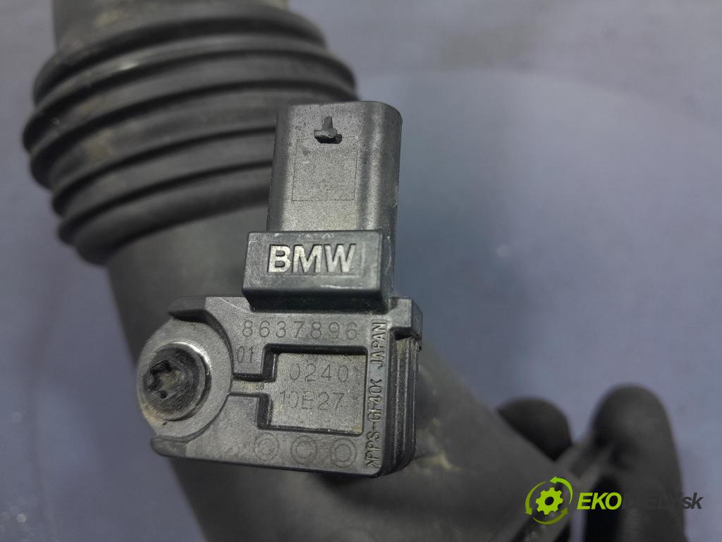 Bmw X3 2022 trubka Vzduch: 8601683