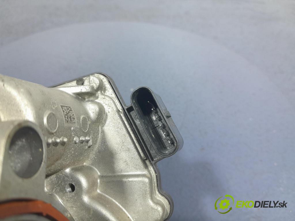 Bmw X3 2022 klapka 8601651