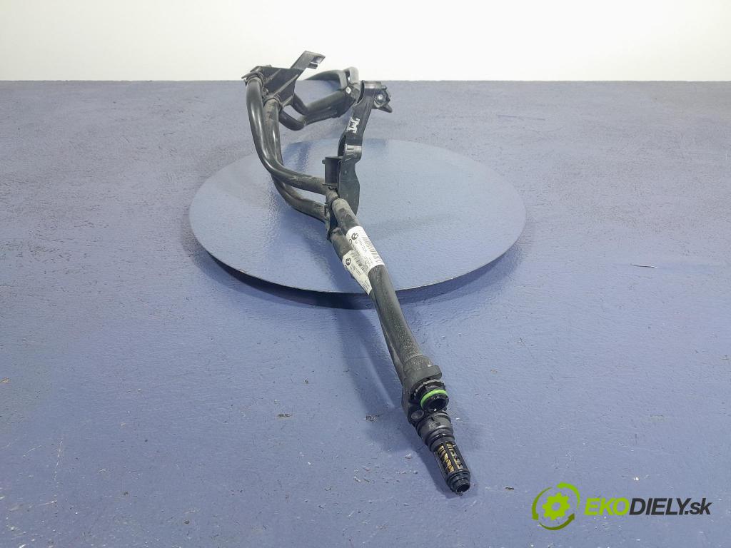 Bmw X3 2022 trubka Olejový: 8672935
