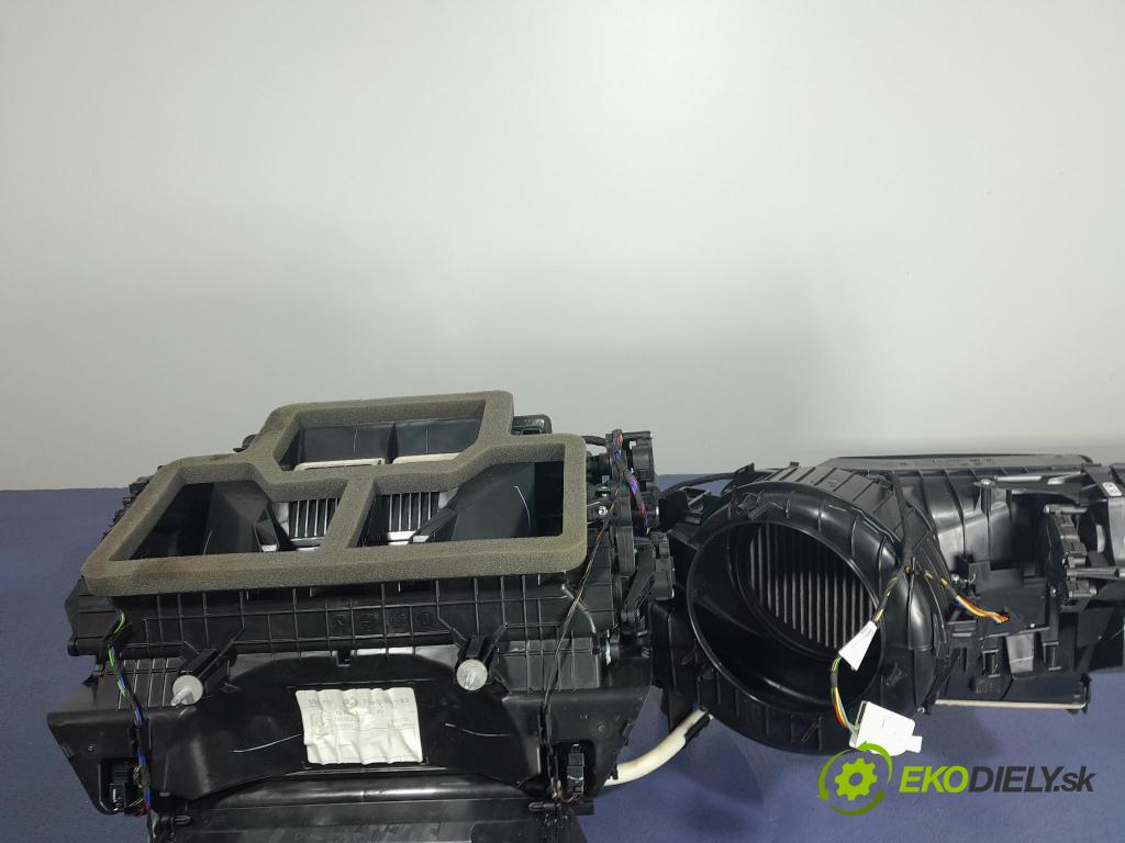 Bmw X3 2022 radiátor 7942068