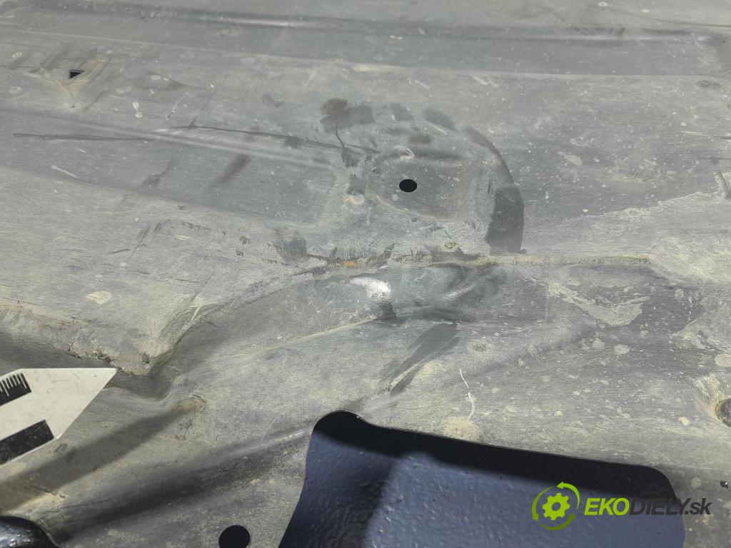 Bmw X3 2022 kryt Plast: podvozek: 7394810