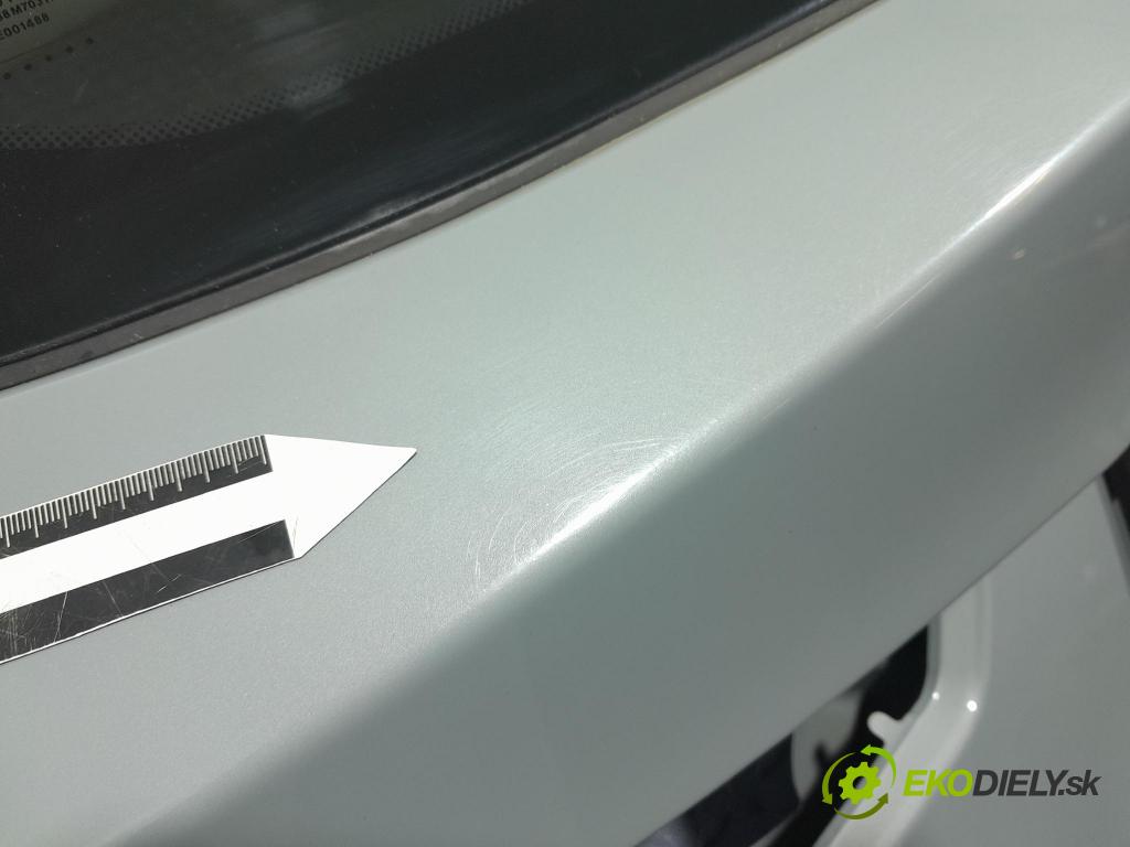 Bmw X3 2022 zadní dveře kufra: kufr