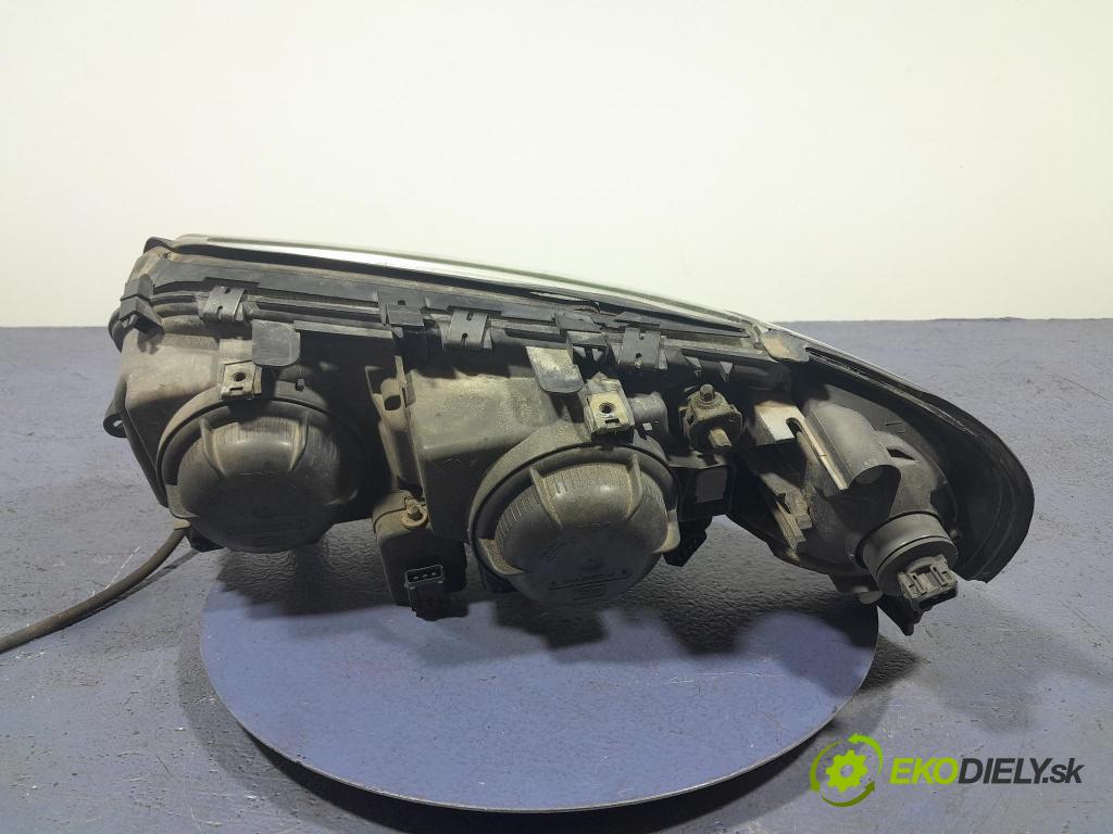 Volvo S80 2000 světlo v pravo: