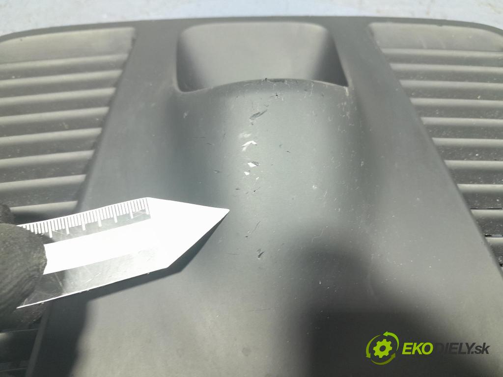 Porsche Cayenne 2019 kryt Plast: Interiéry: 9Y0857192A