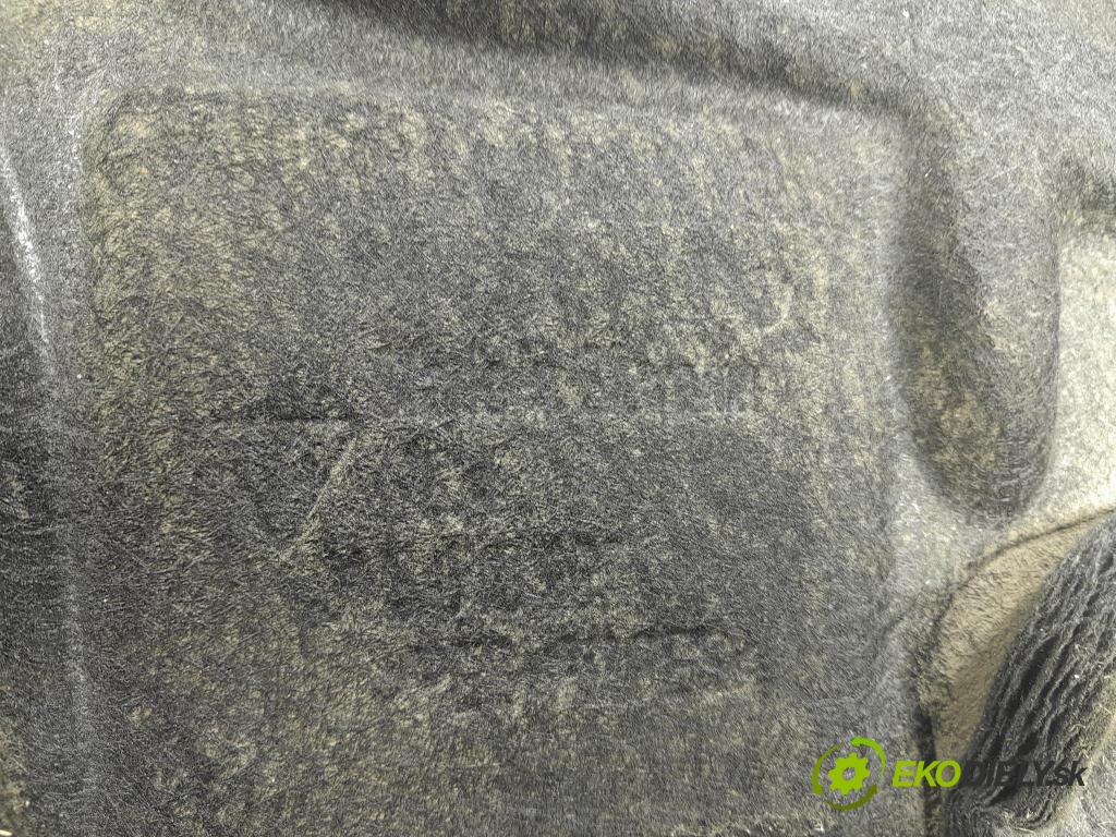 Porsche Cayenne 2019 blatník: plastický: Zad: 9Y3810907