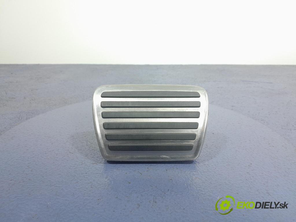 Porsche Cayenne 2019 pedály 9Y1723173