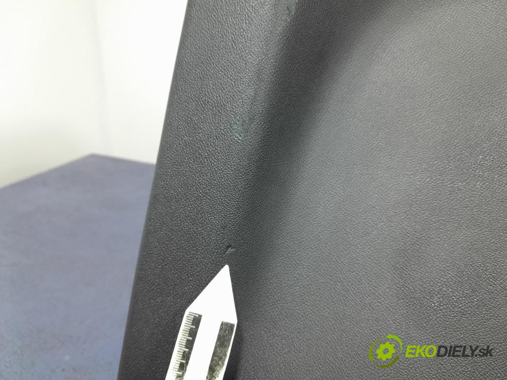 Porsche Cayenne 2019 kryt Plast: Interiéry: 9Y3867973