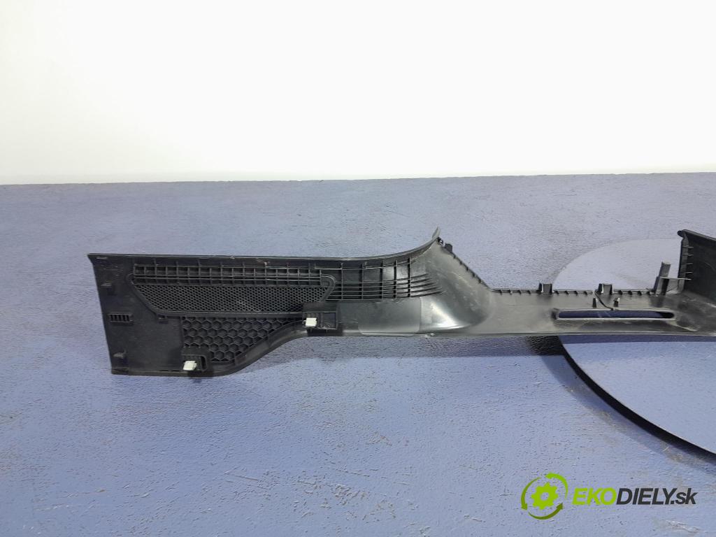 Porsche Cayenne 2019 kryt Plast: Interiéry: 760853846