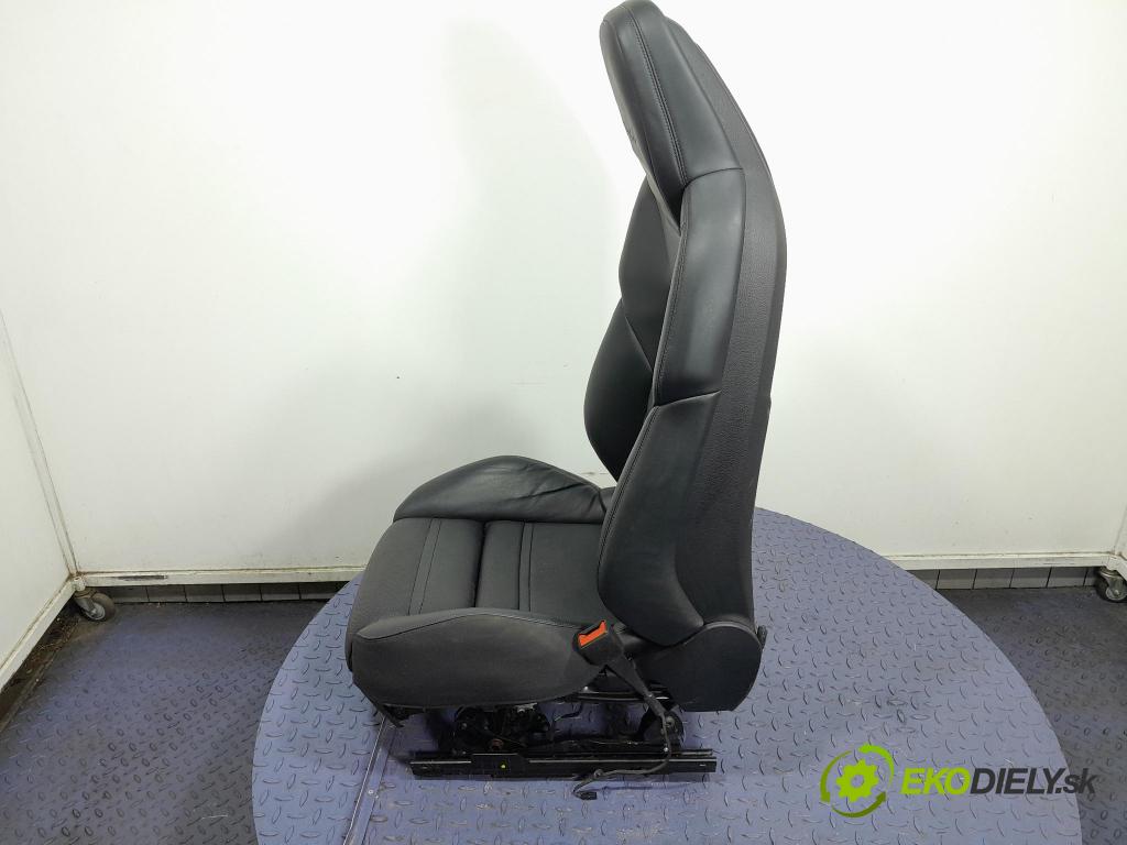 Porsche Cayenne 2019 Sedadlo spolujezdce