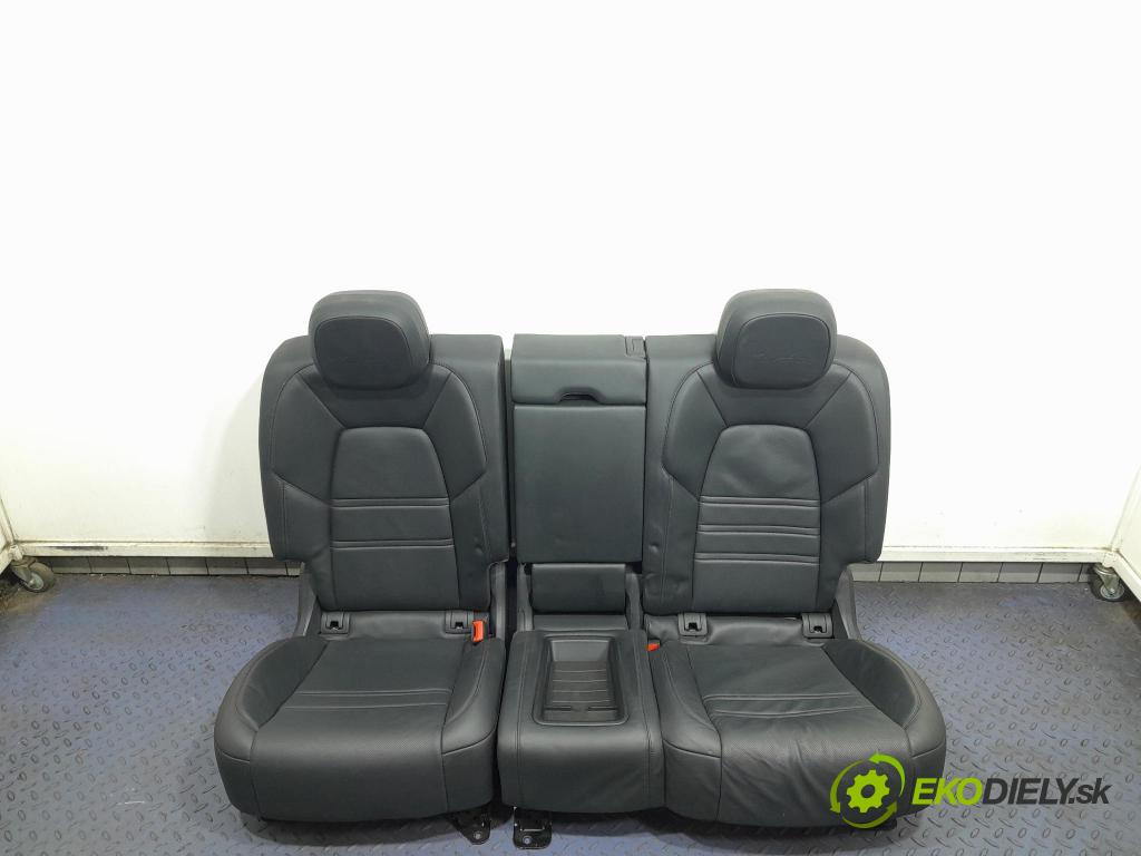 Porsche Cayenne 2019 Sedadlo zadní