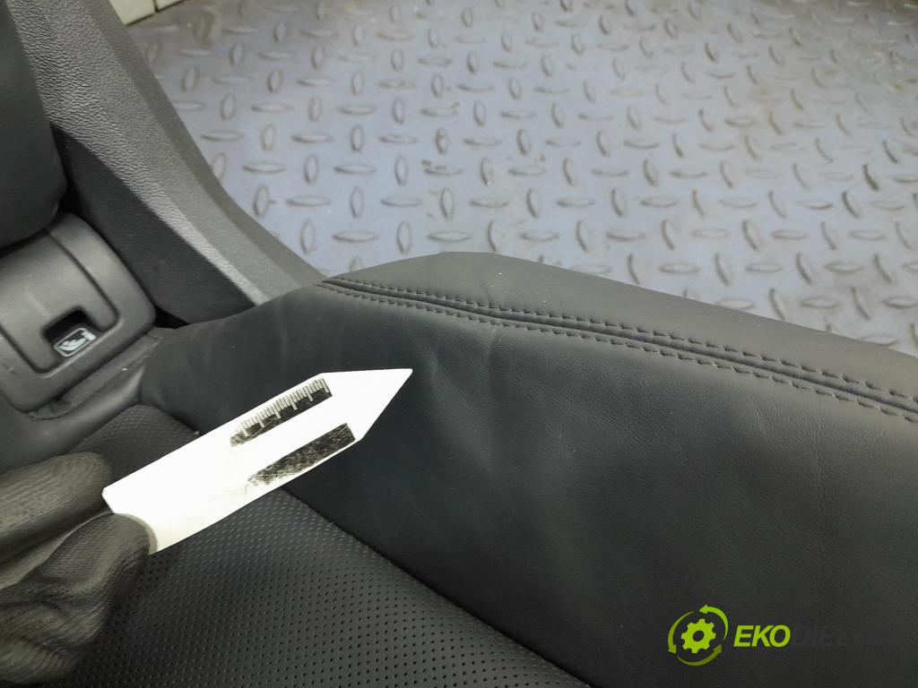 Porsche Cayenne 2019 Sedadlo zadní