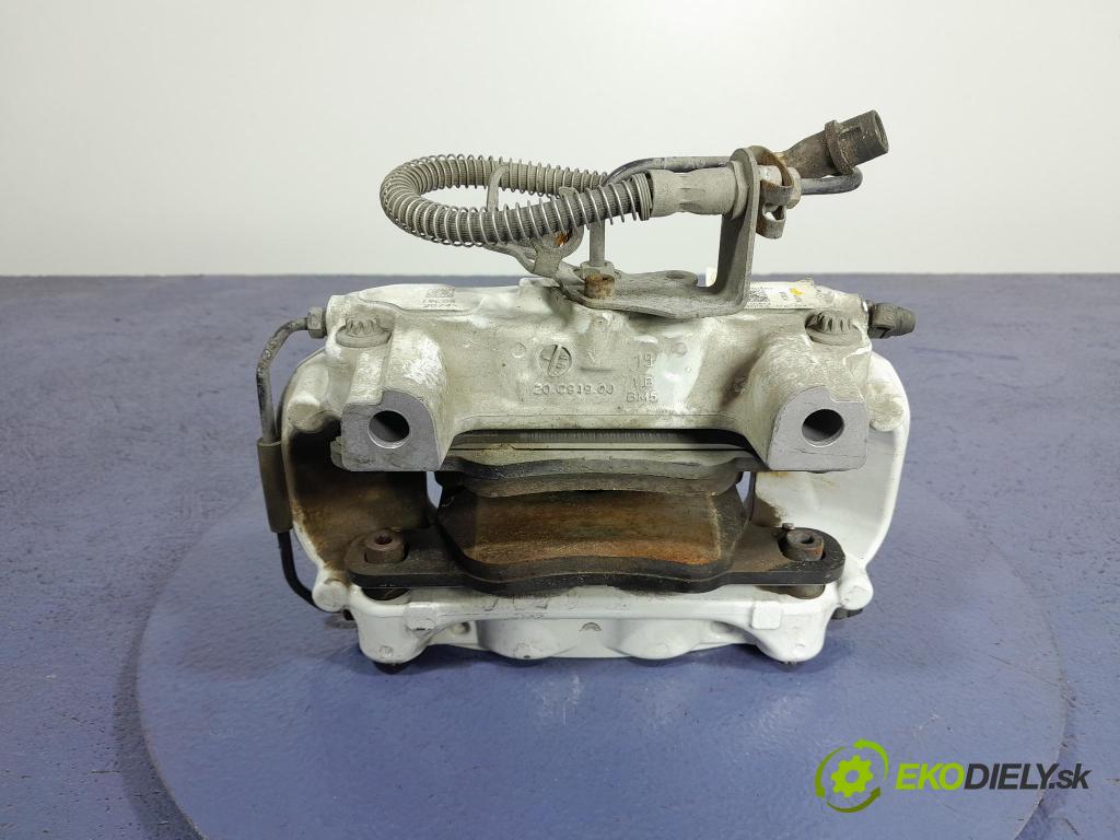 Porsche Cayenne 2019 brzdič brzdový zad v pravo: 9Y0615404BF