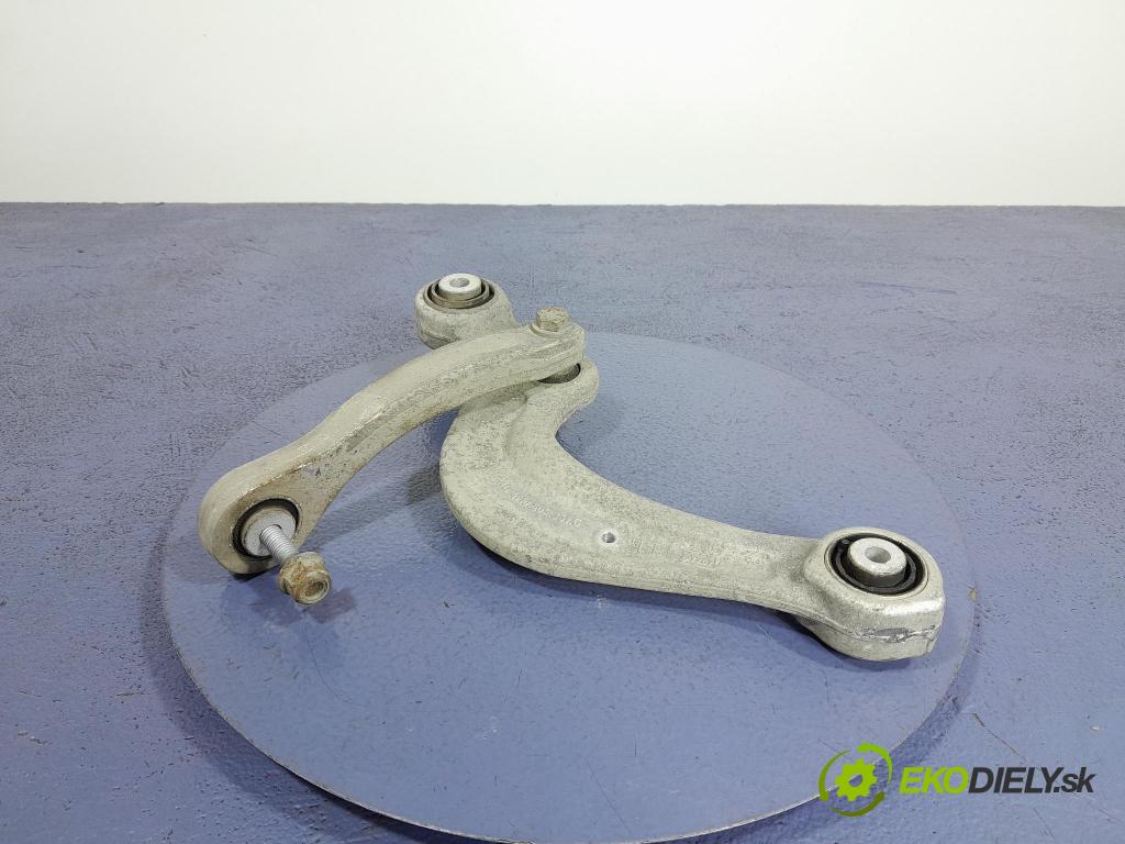 Porsche Cayenne 2019 zad v pravo: 4M0505361G