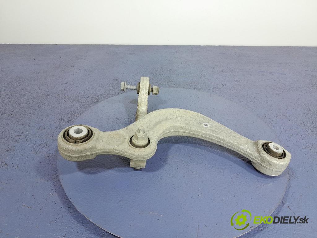 Porsche Cayenne 2019 zad v pravo: 4M0505361G