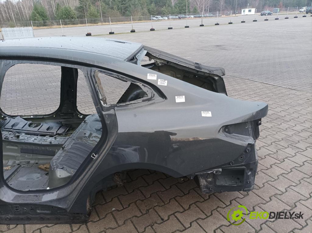 Bmw I4 0 blatnik Zad: Levý: