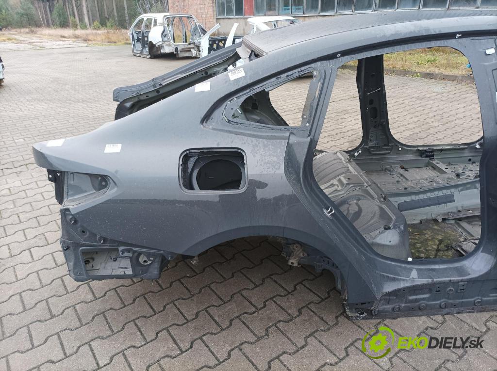 Bmw I4 0 blatnik Zad: v pravo: