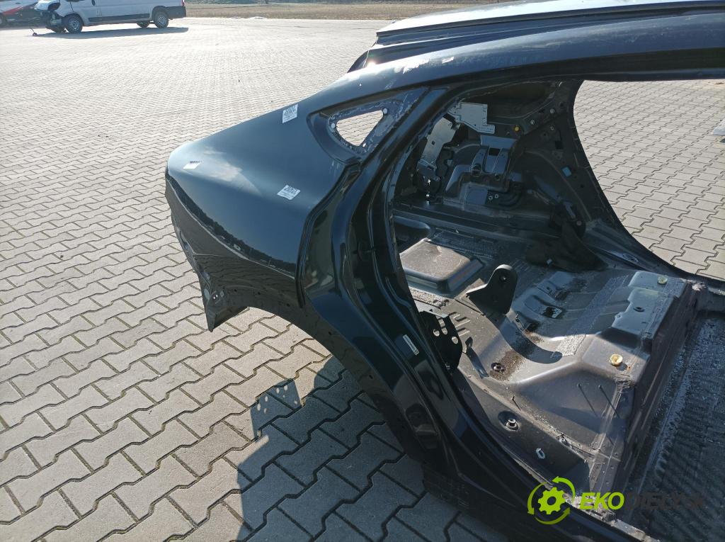 Ford Mustang mach-e 0 blatník zad v pravo: