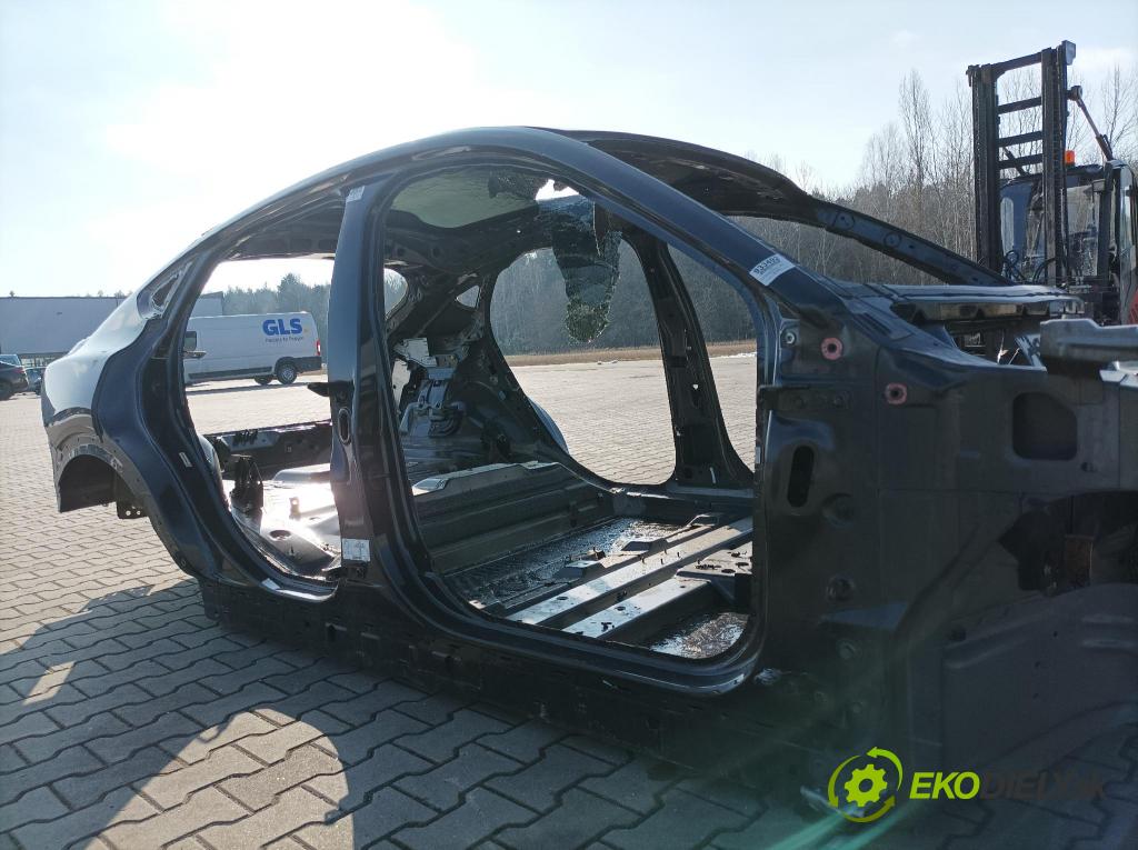 Ford Mustang mach-e 0 práh v pravo: