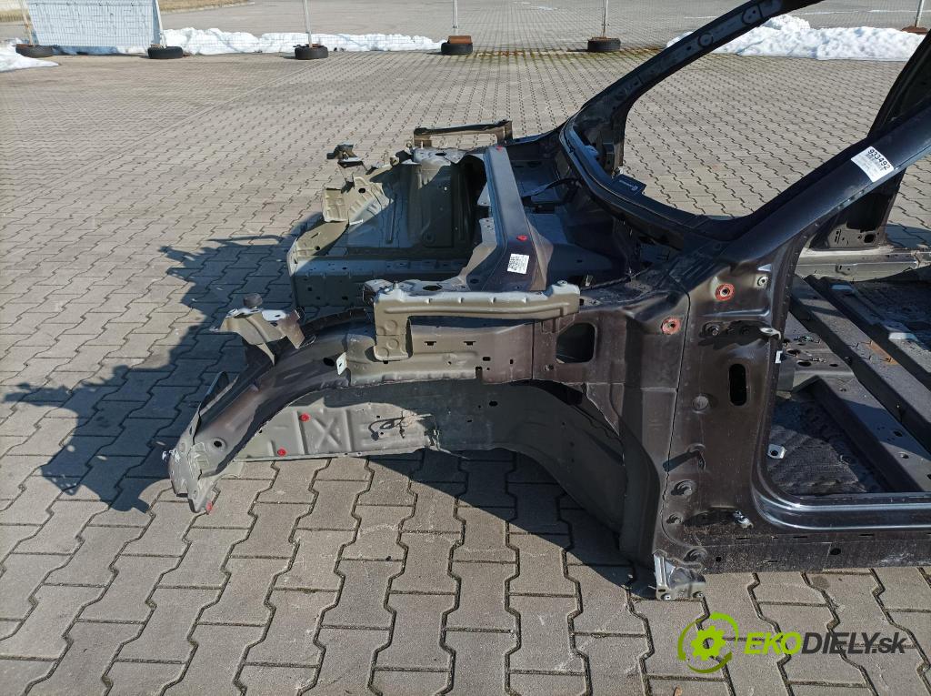 Ford Mustang mach-e 0 štvrťka levá