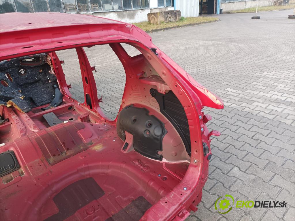 Hyundai Tucson 0 blatník zad v pravo: 