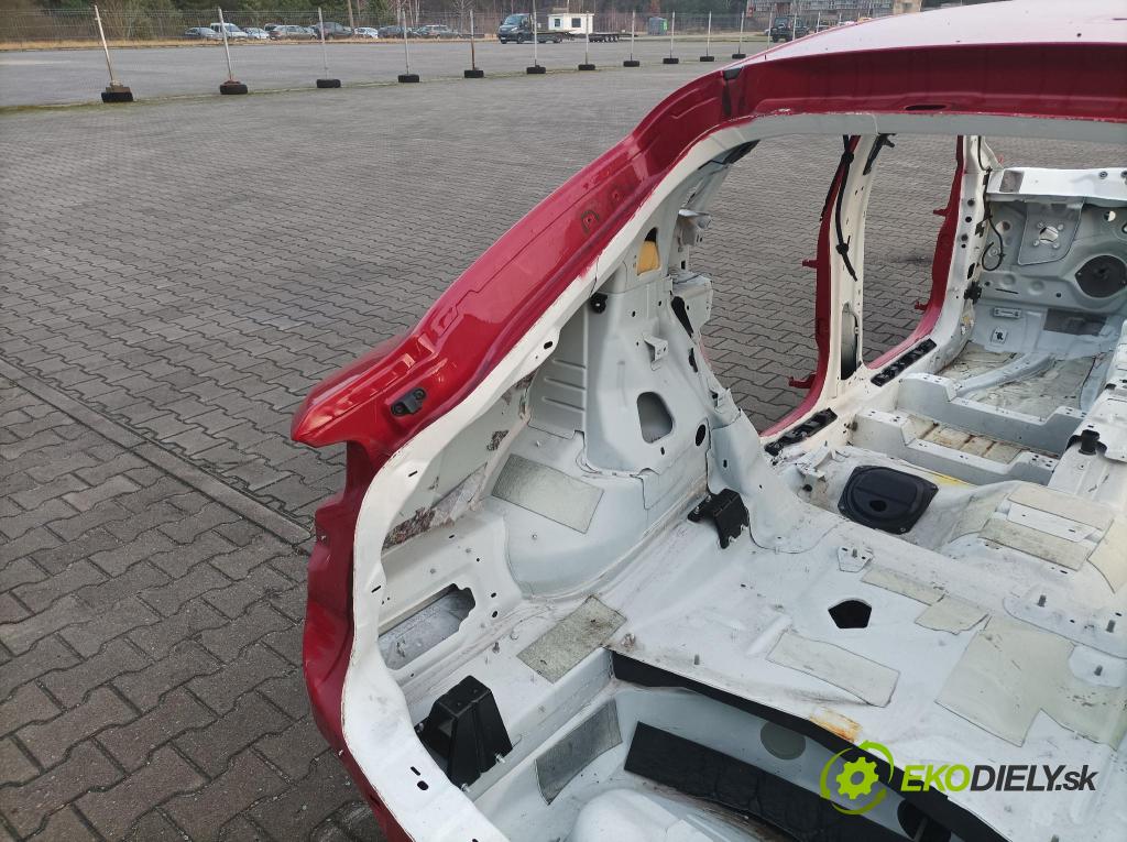 Maserati Levante 0 blatník zad Vľavo: 
