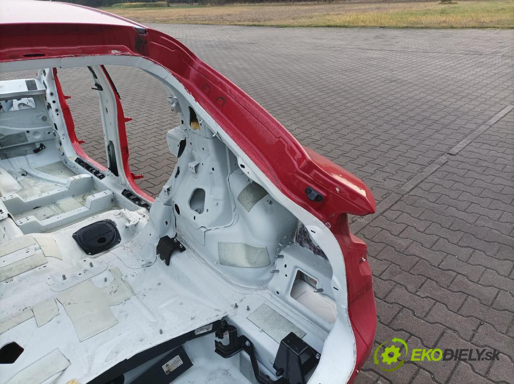 Maserati Levante 0 blatník zad v pravo: 