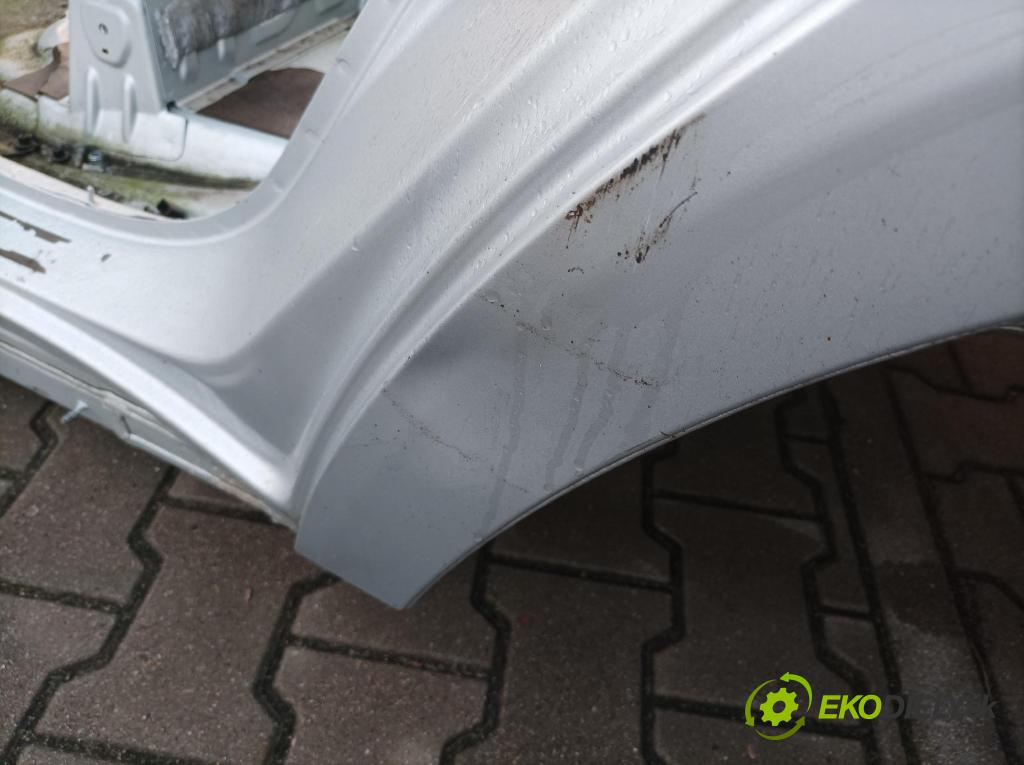 Mercedes GLS-Klasa 0 blatník zad Vľavo: