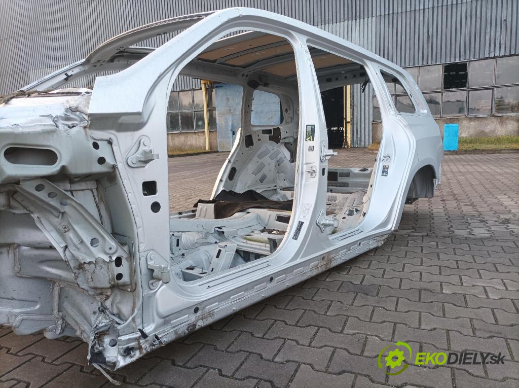 Mercedes GLS-Klasa 0 Práh: Vľavo: