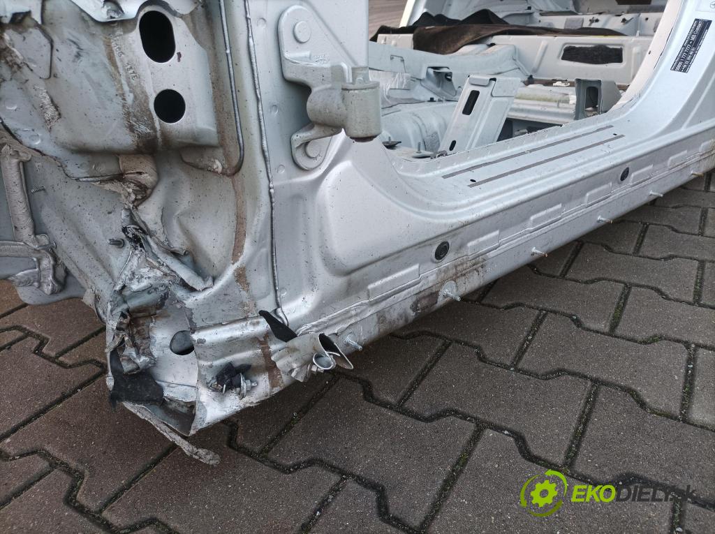 Mercedes GLS-Klasa 0 Práh: Vľavo: 