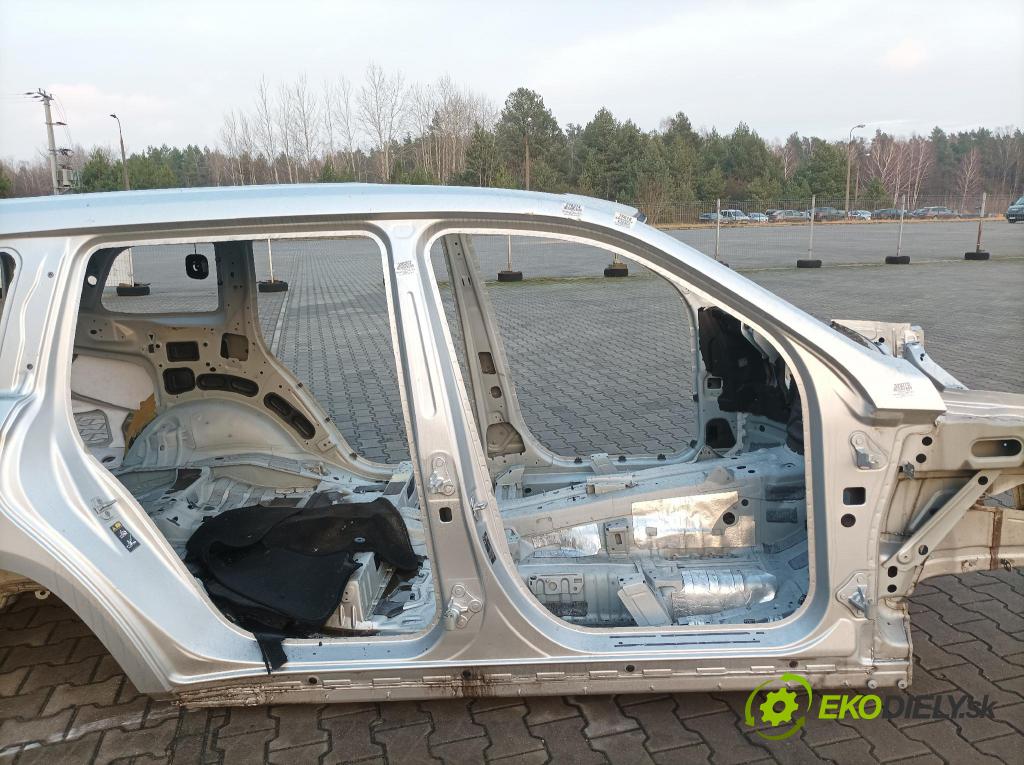 Mercedes GLS-Klasa 0 Práh: v pravo: