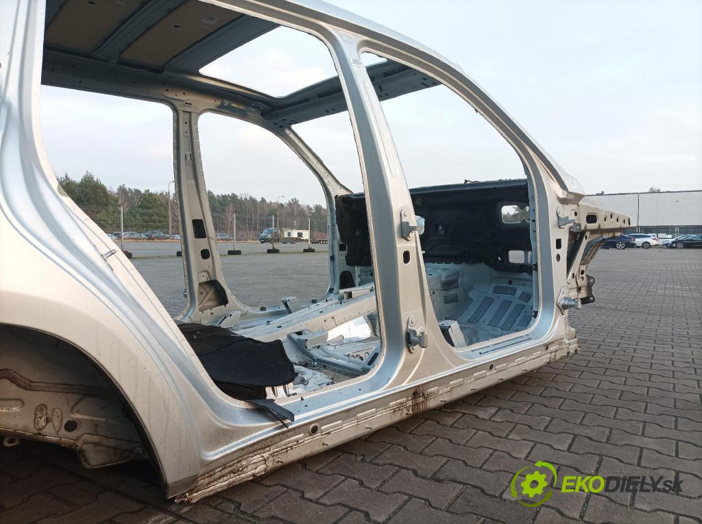 Mercedes GLS-Klasa 0 Práh: v pravo: