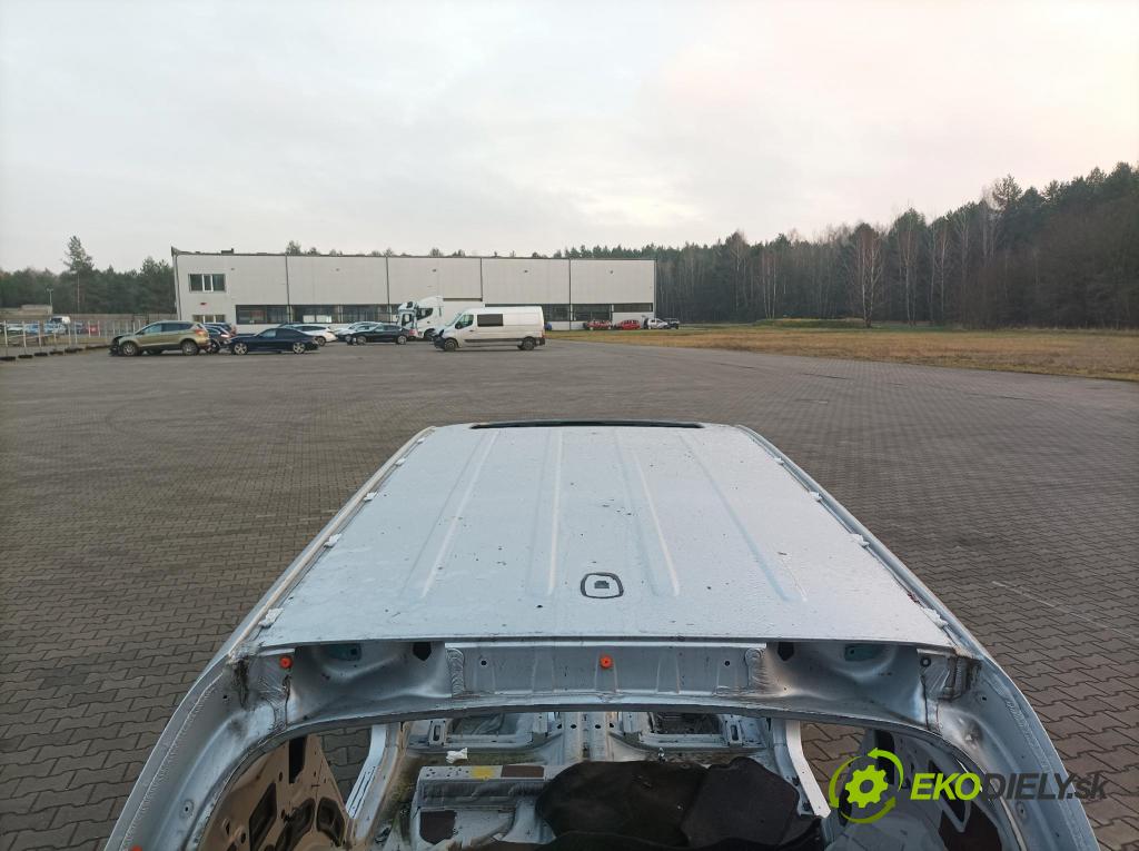 Mercedes GLS-Klasa 0 strecha