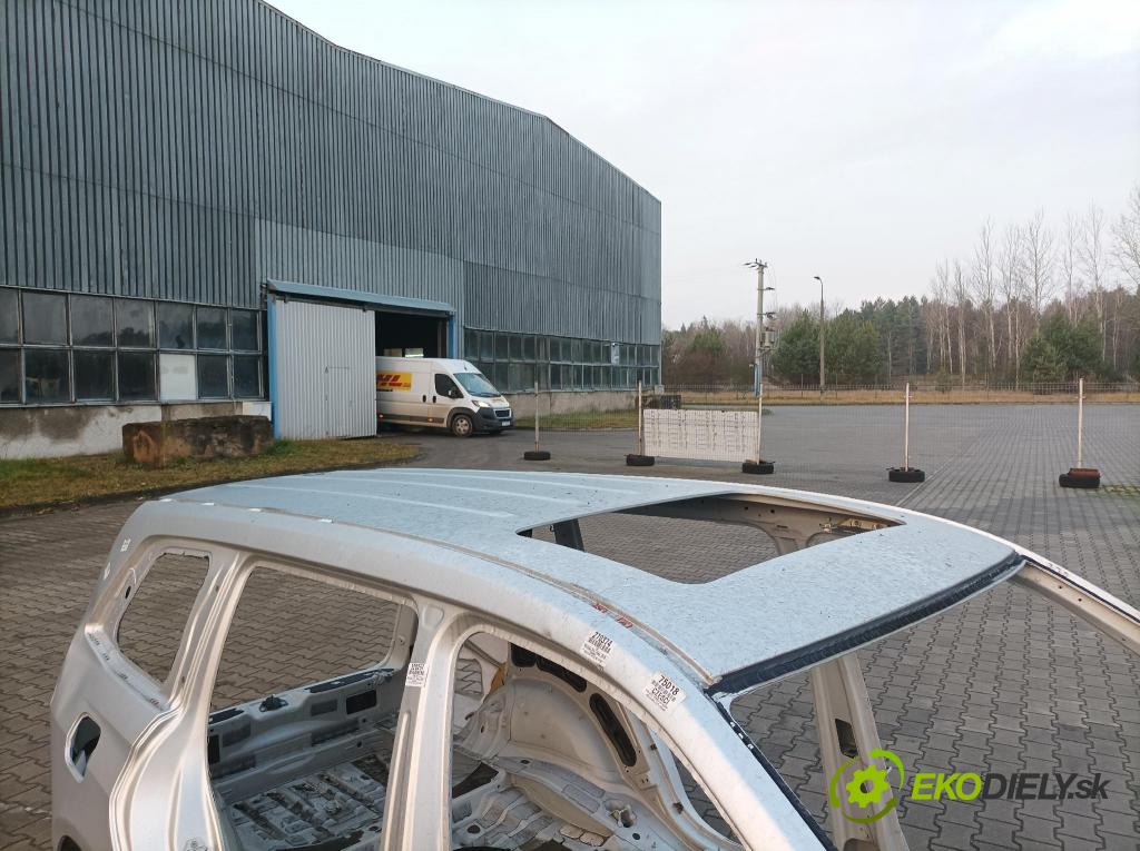 Mercedes GLS-Klasa 0 strecha 