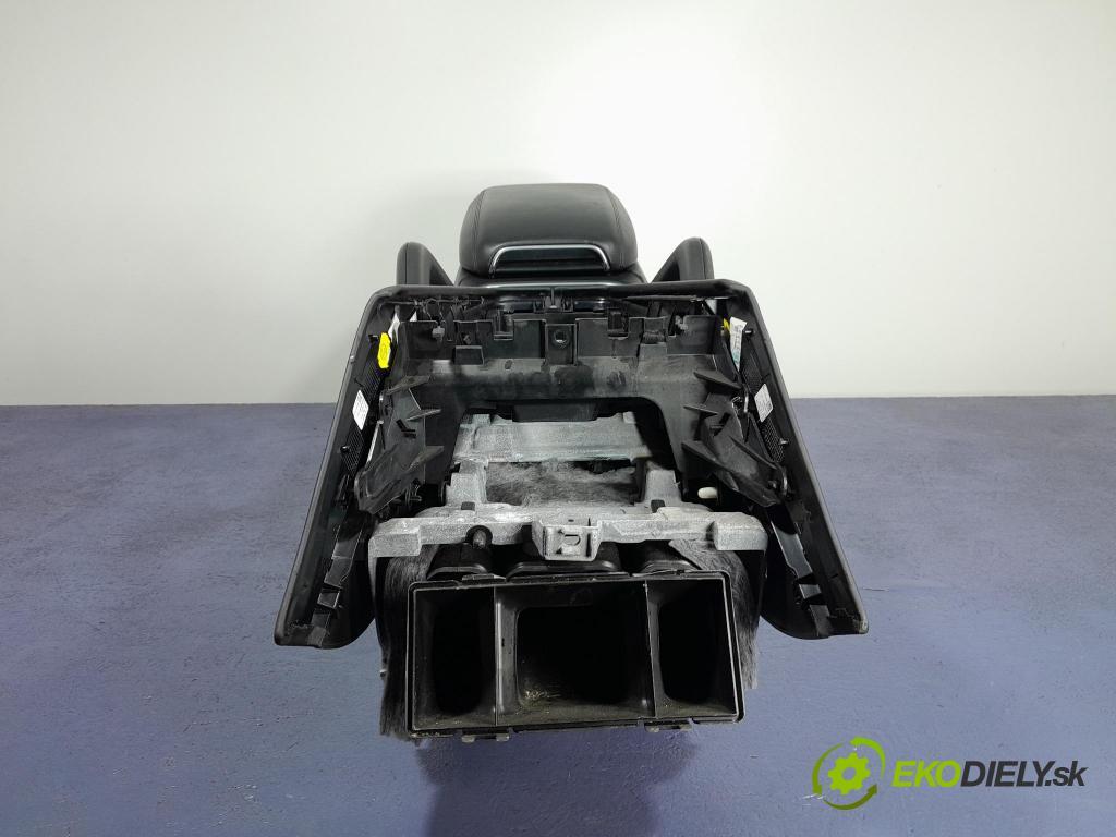 Porsche Cayenne 2019 operadlo 9Y0863239C