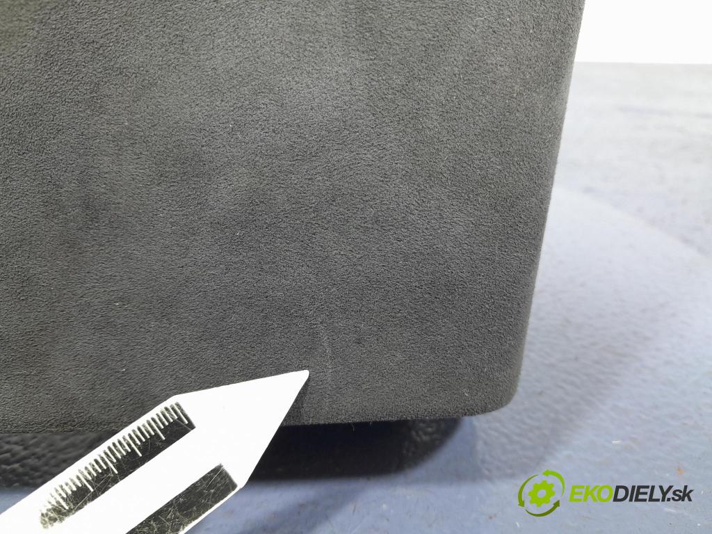 Porsche Cayenne 2019 kryt Plast: Interiéry: 9Y3867244A