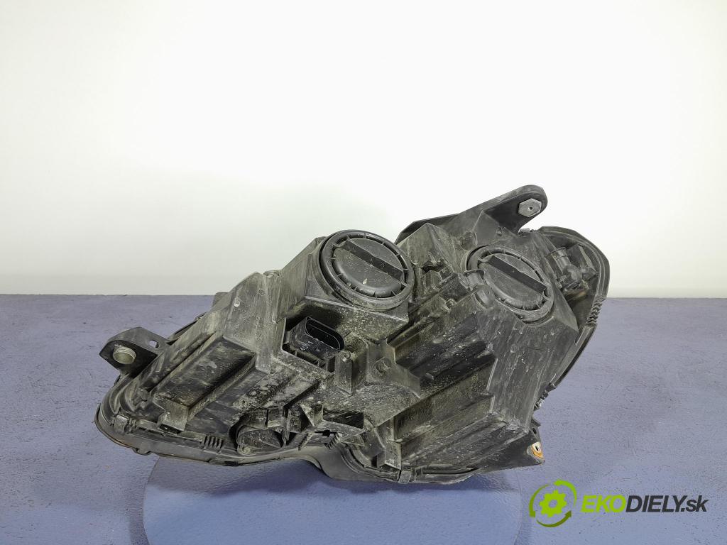 Mercedes C-klasa 2011 světlo v pravo: A2048209659